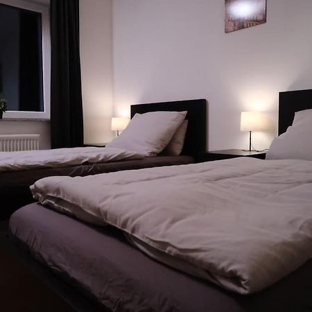 Schoene 4-Bettzimmer Wohnung In Celle Kültér fotó